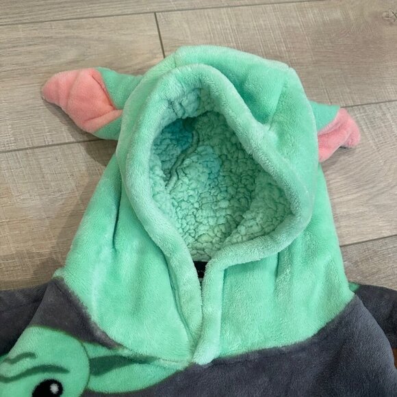 STARWARS YOUTH SNUGGIE BABY YODA ONE SIZE FITS MOST 4-10 YEARS - Picture 5 of 7